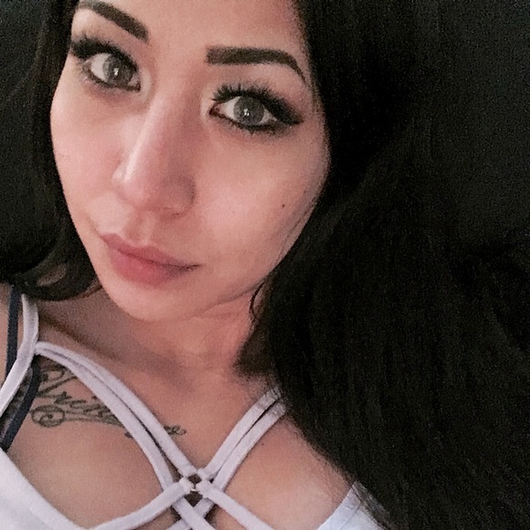 Meet your Posher, Roxie - Picture 1 of 1